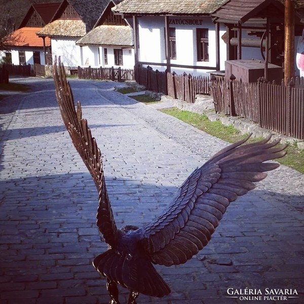 Turul: Nemzetünk Jelképe