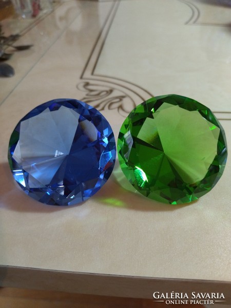 Gyönyörű 2 darab ólom kristály dísz, papirnehezék kék és zöld