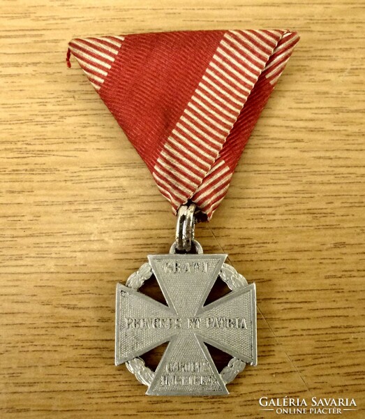 World War I iv. Károly team cross. Its material is aluminum. Made of aluminum for a short time.