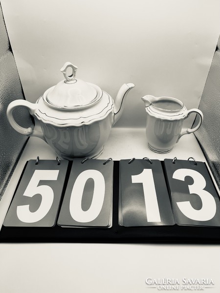 Bavária porcelán tea és tej kiöntő,11x12, 25x19 cm. 5013