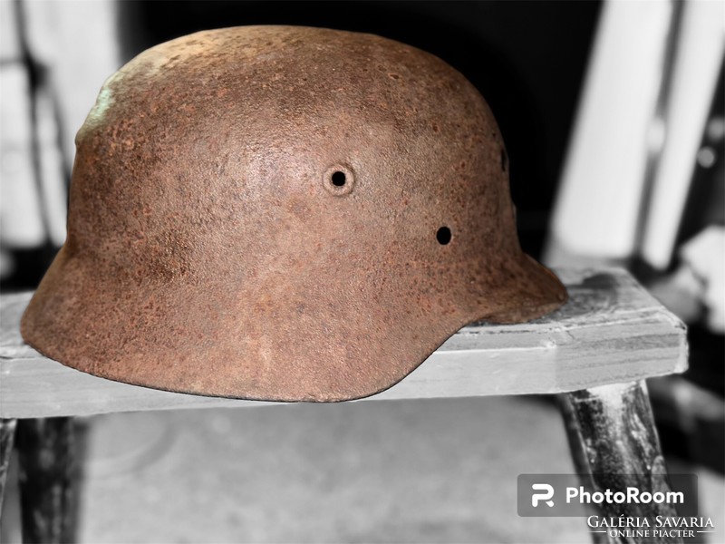 WW2 Wehrmacht helmet in mint condition German helmet m40