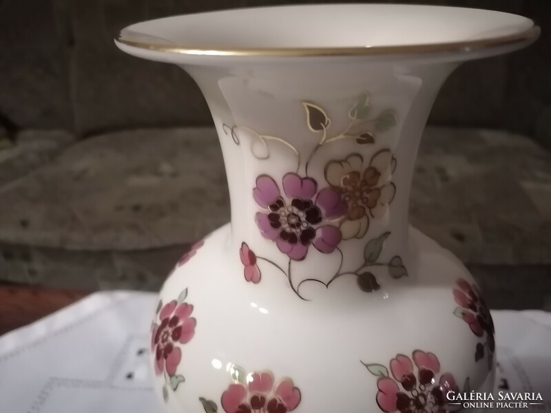 Zsolnay pillangós 35 cm magas váza