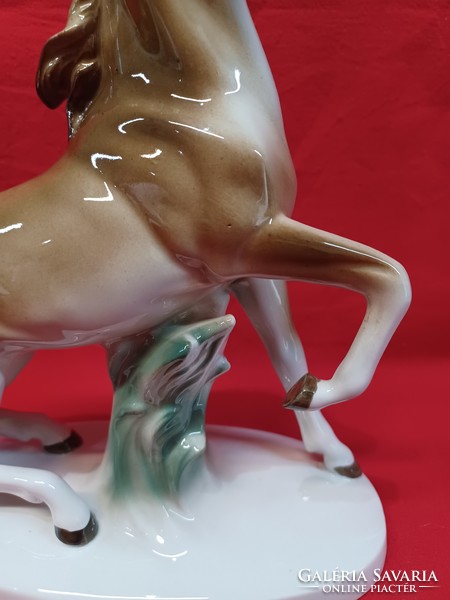 Porcelain horse, gdr