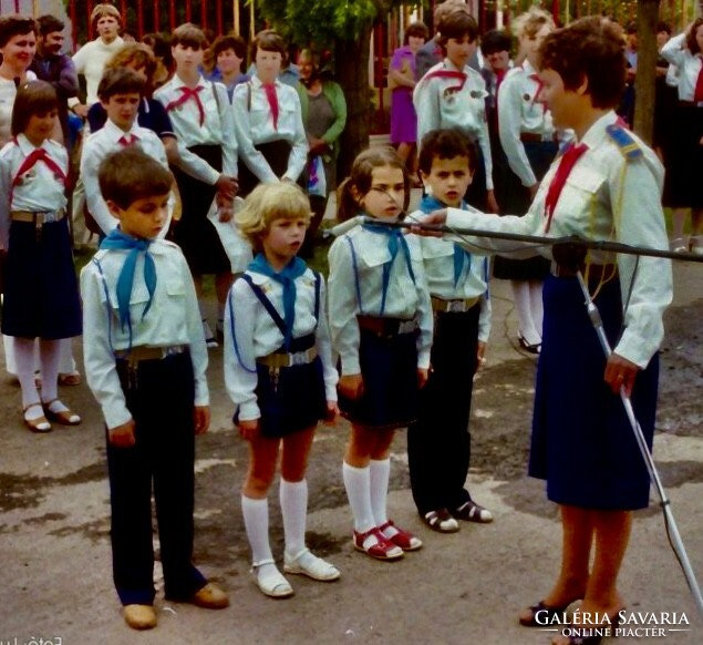 1977 RETRO KISDOBOS ÉS ÚTTÖRŐ RELIKVIA
