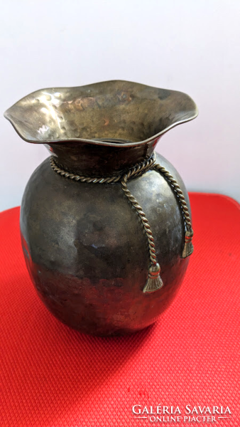Copper vase handicraft work
