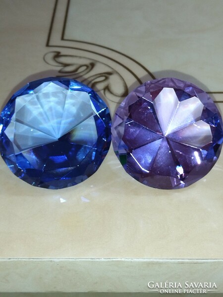 Beautiful 2 pieces of lead crystal ornament, paperweight blue and purple