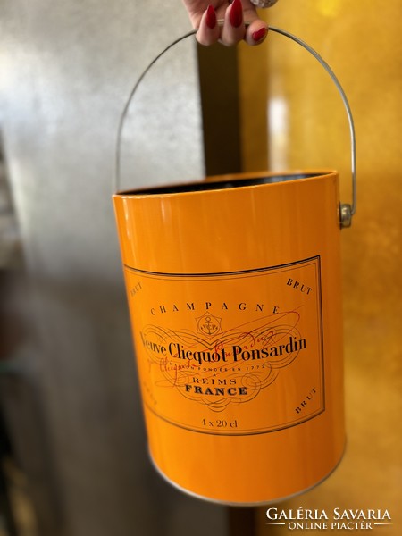 Veuve clicquot portable paint bucket shaped champagne cooler + 1 clicquot bottle stopper