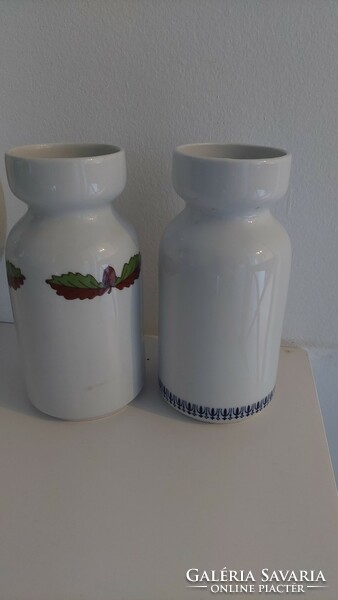 2 Alföldi porcelain vases