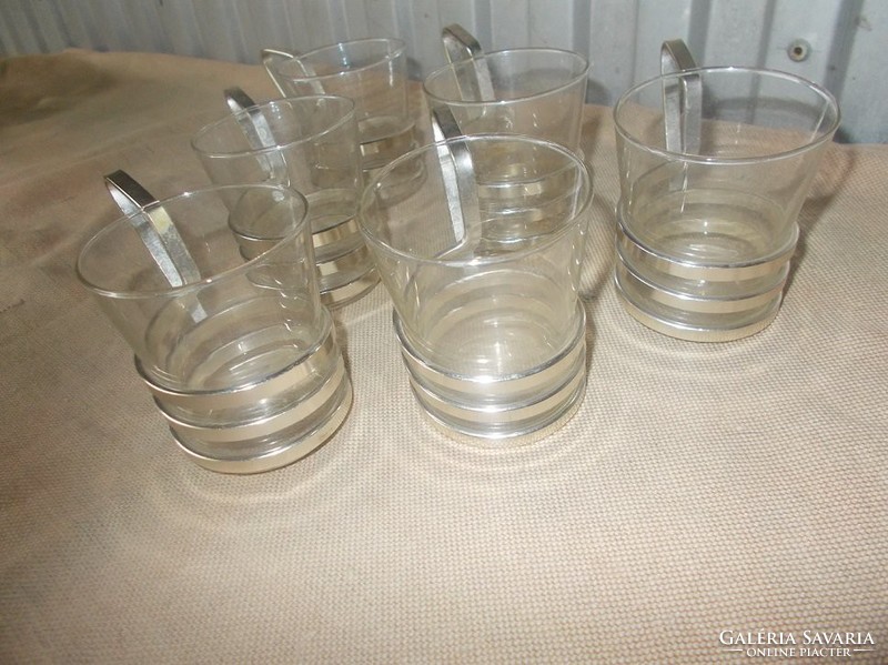 Capuccinós Üveg csészék fém talppal kistányérjaival