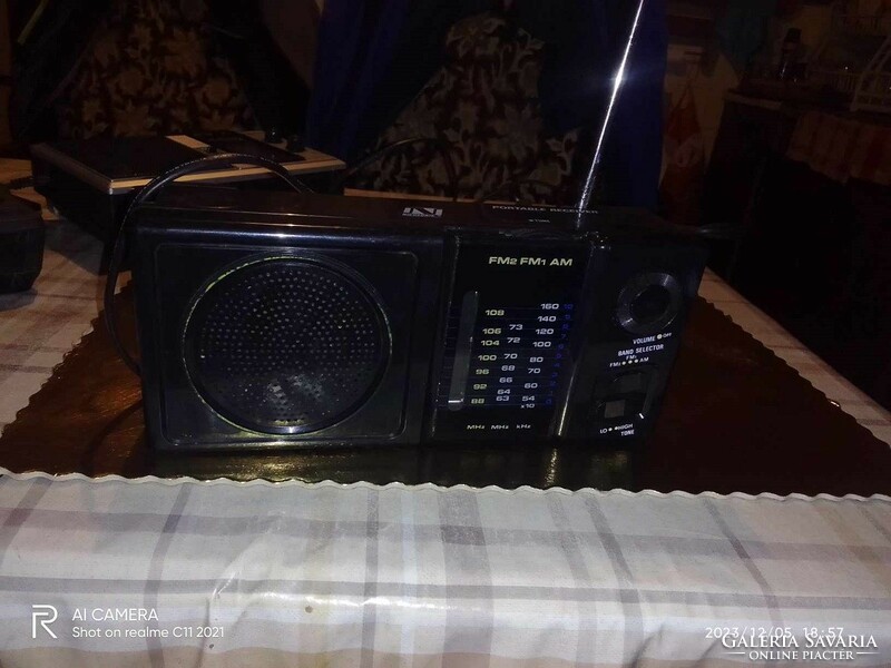3-Drb retro bag radio