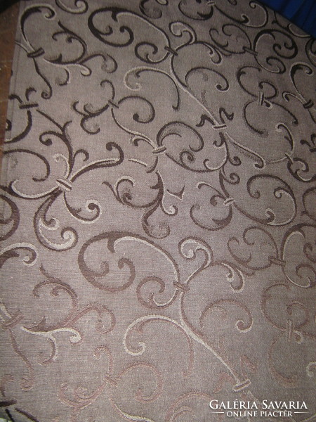 Beautiful brown elegant baroque pattern tablecloth runner