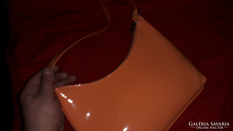 Extravagant quality orange lacquer h&m very feminine handbag 27x20 cm according to the pictures