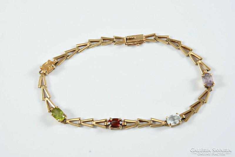 14th century Gold bracelet with semi-precious stones