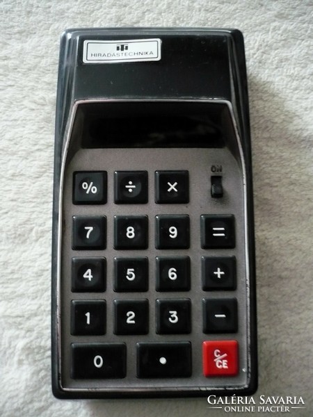 Retro news technology k-832 red digit-led calculator 1974