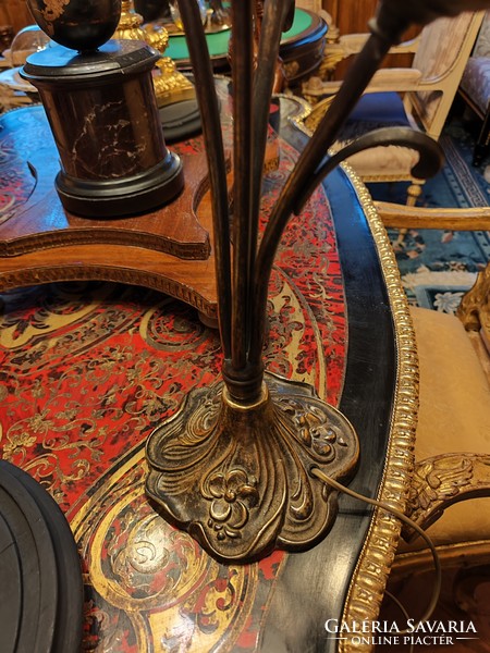 Old liberty table lamp