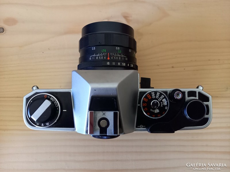 Revueflex 1000s (chinon cs) + auto flex 50mm f2.8 Lens