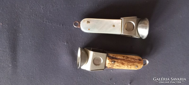 2 cigar cutters in the condition shown in the pictures. Negotiable!