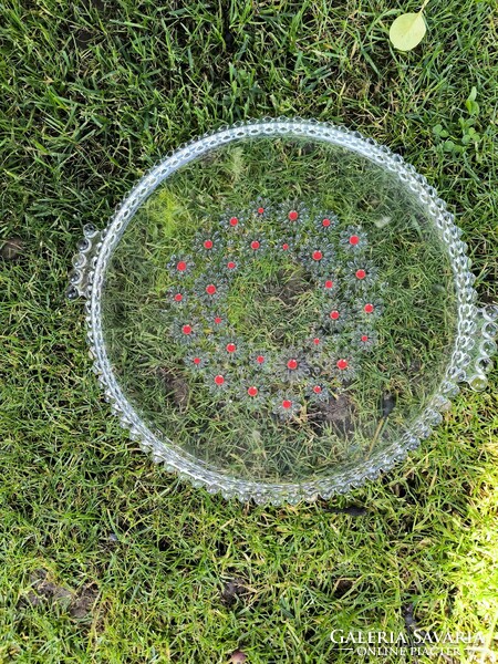 Glass serving and offering for sale! Placemat set with a beautiful daisy pattern for sale!
