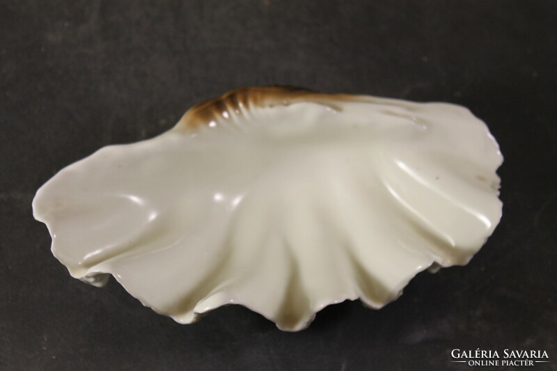 Hollóházi porcelán kagylós kínáló 214