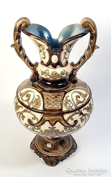 Gyönyörű, antik majolika váza