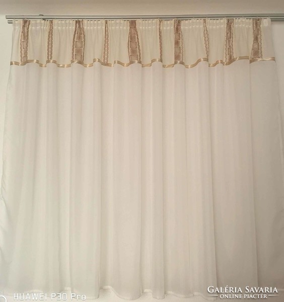 Action ! Ekrü curtain with brown striped insert on top, 160 cm high x 310 cm wide
