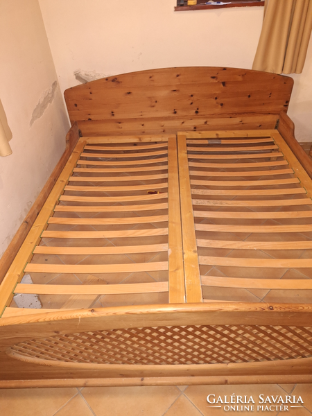 Pine wood double bed