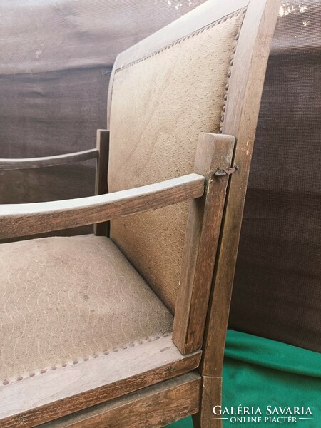 A rare, art deco style folding armchair bed! It can be seen in the pictures, in a condition to be renovated!