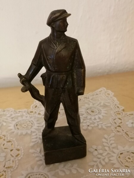 Bronze worker guard statue
