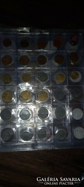 For sale is the coin album shown in the pictures, full of coins, mainly 1892-1990