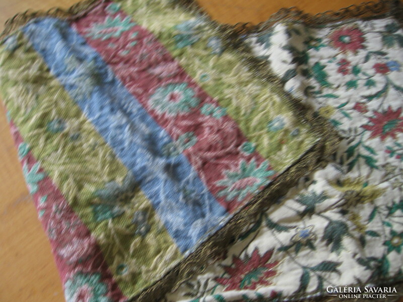 Gobelin floral tablecloths 2 in one