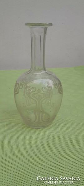 Antik szecessziós metszett pálinkás üveg
