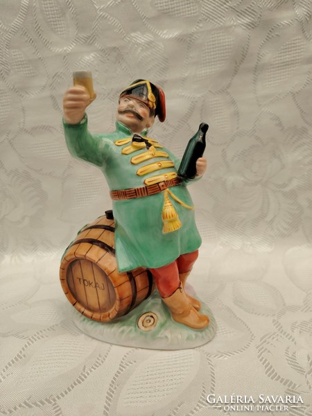Herend Tokaj wine-drinking figure