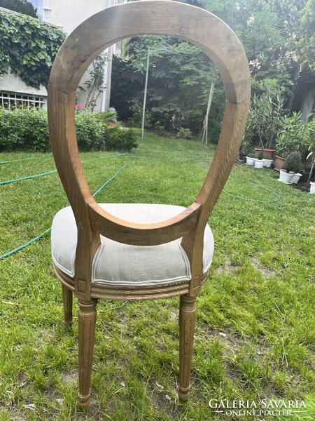 Chair with hole back