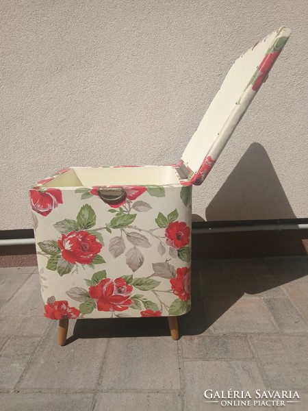 Vintage boho puff szennyes tartó. Alkudható.