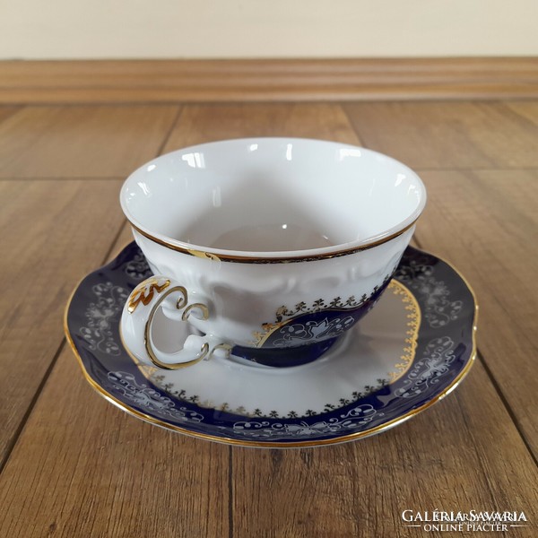 Zsolnay pompadour patterned tea cup