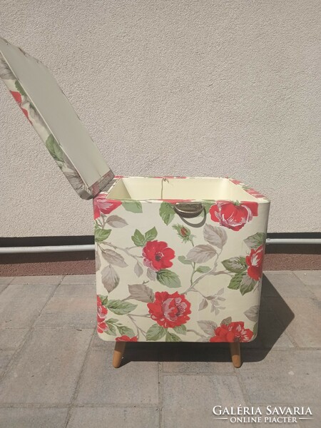 Vintage boho puff szennyes tartó. Alkudható.