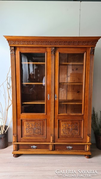 Tin German bookcase, restored!
