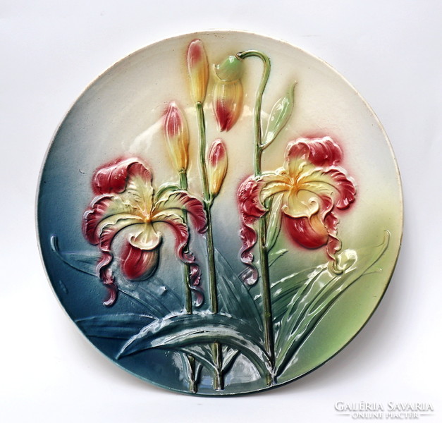 Art Nouveau beautiful schütz dinner plate