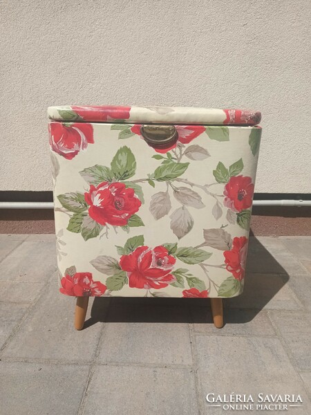 Vintage boho puff szennyes tartó. Alkudható.