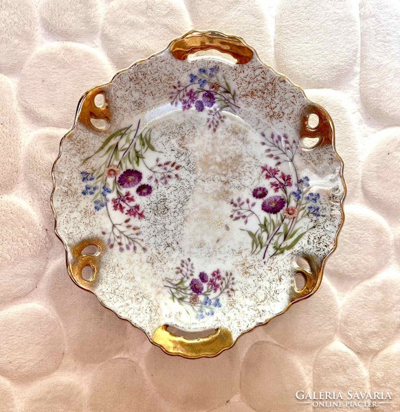 Unmarked but beautiful vintage gilded two-ear field flower porcelain bowl