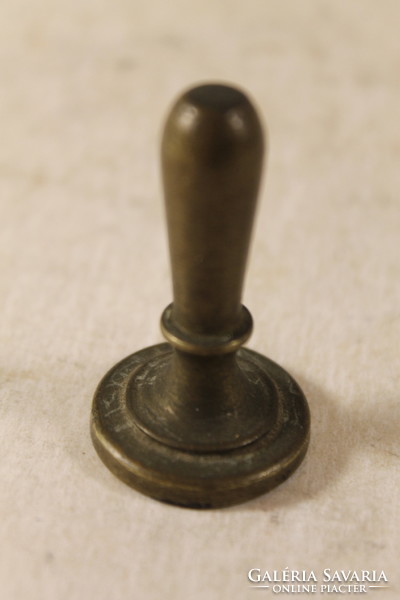 Antique bronze seal press 165