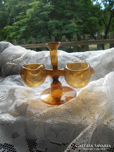 Glass pendant holder for the table