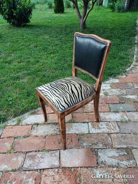 Completely renovated chair in a new guise. 1960 type furniture