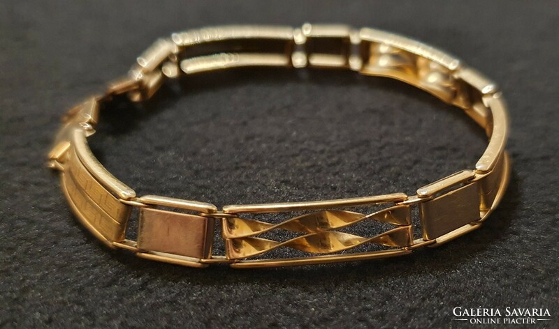 Vintage 14k gold bracelet.