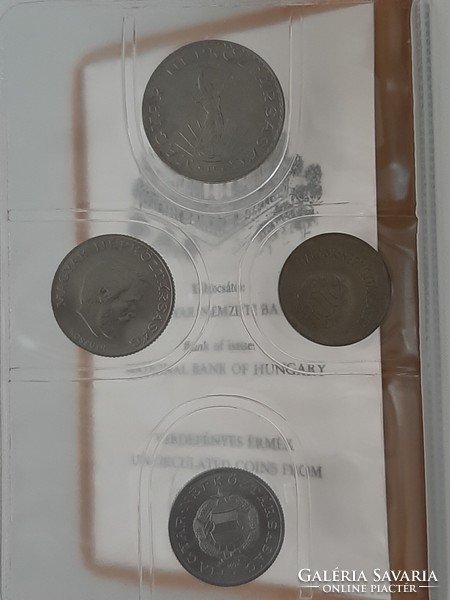 Műbőrtokos forgalmi sor  1976  mustársárga