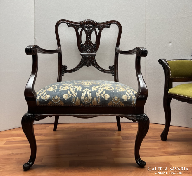 Antique armchair - size xxl