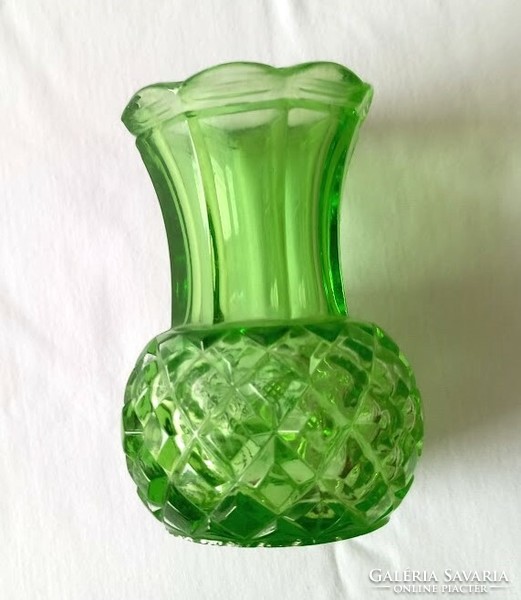 Polished glass vase / violet vase for sale in green!