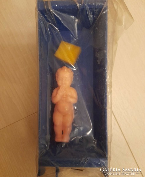 Unopened die-cast retro mini doll from 1976