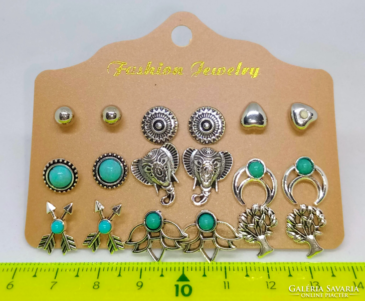 9 pár tibeti ezüst fülbevaló szett, faragott vagy türkiz köves 107