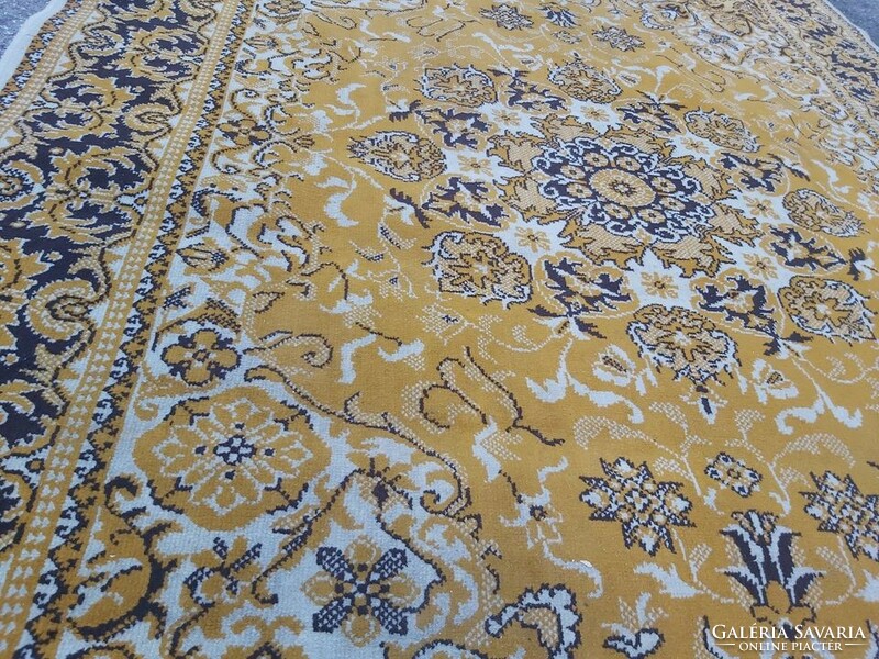 Klasszikus mintájú sárga perzsaszőnyeg, nappali szőnyeg 2 x 3 méteres